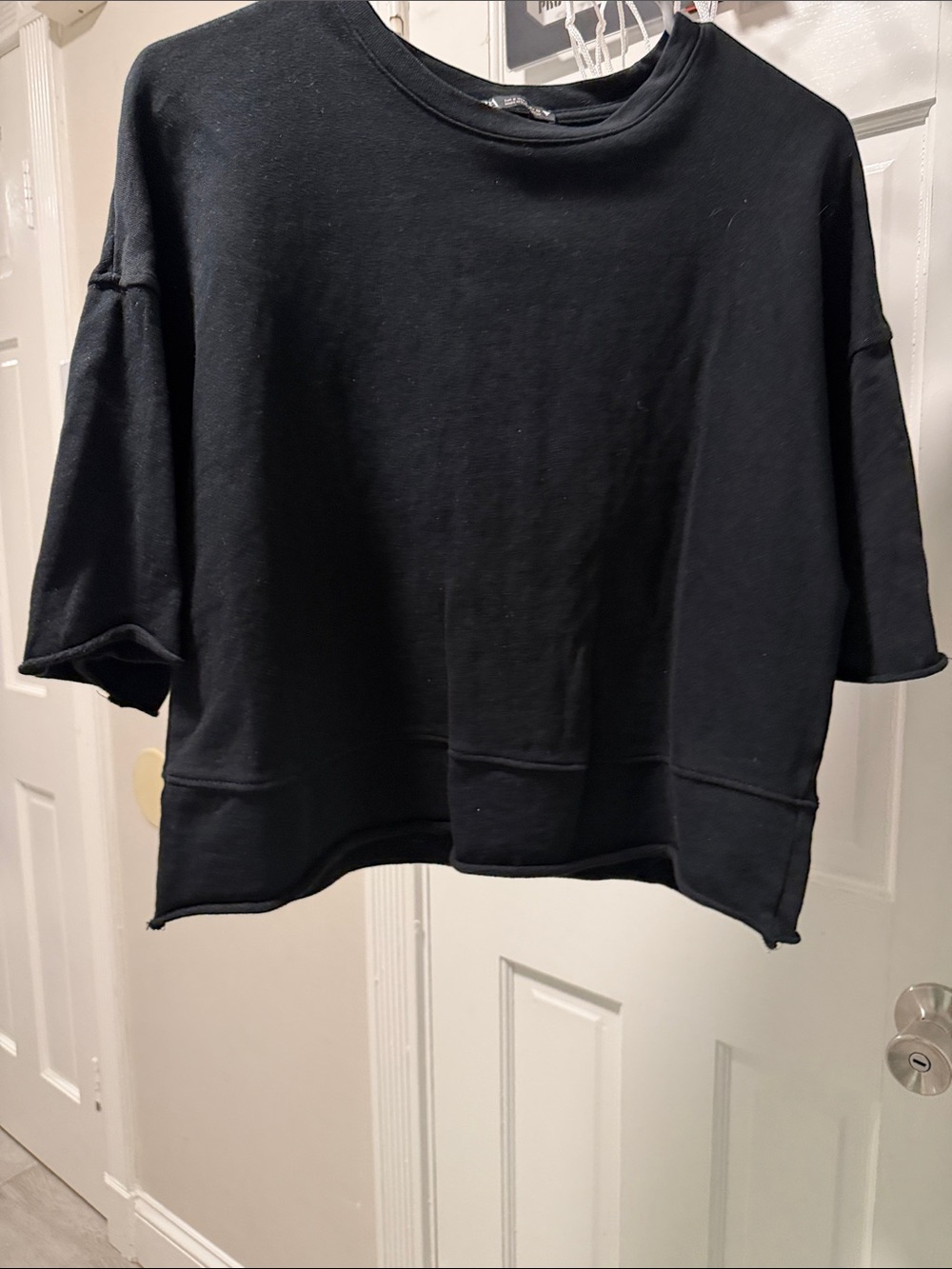 Zara Black Cropped Boxy Sweatshirt